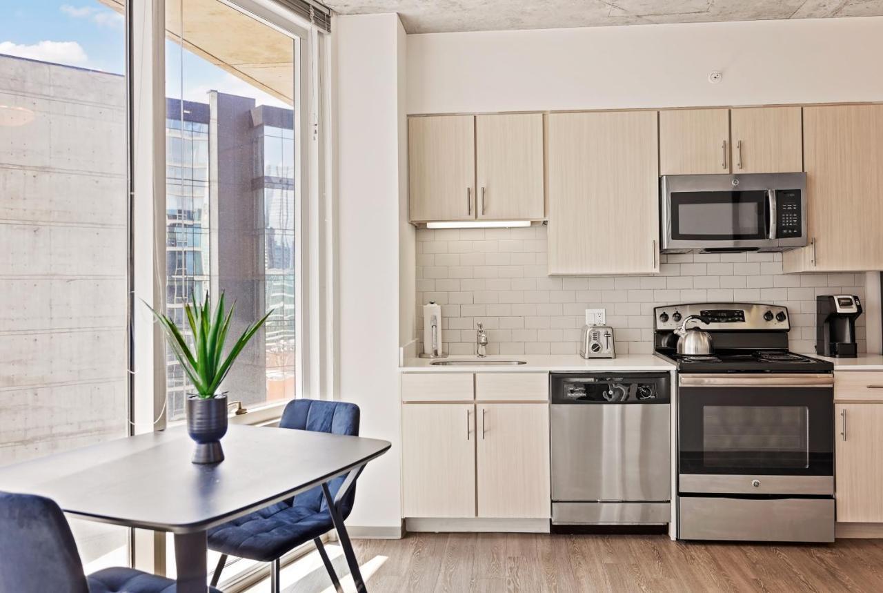 Placemakr Premier SoBro Nashville Exterior foto Kitchen