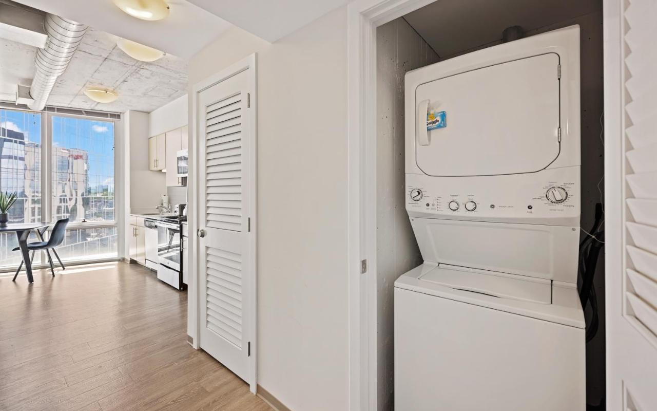 Placemakr Premier SoBro Nashville Exterior foto Laundry room