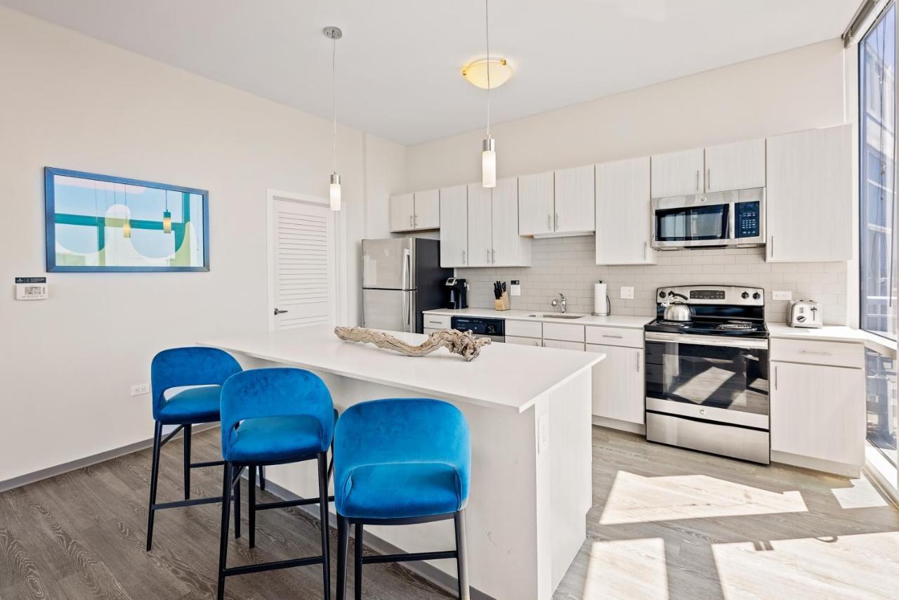 Placemakr Premier SoBro Nashville Exterior foto The kitchen in a typical apartment at The Standard