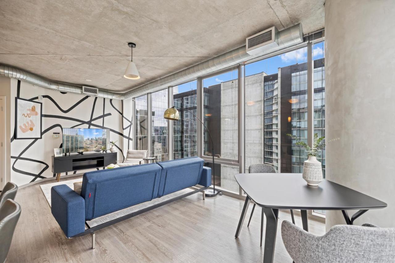 Placemakr Premier SoBro Nashville Exterior foto A staged apartment at 1000M