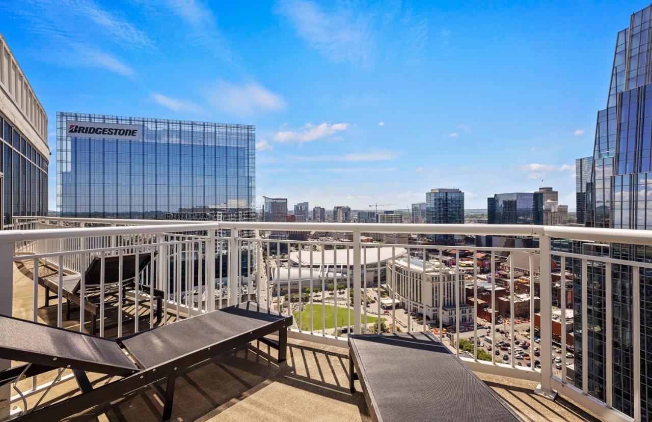 Placemakr Premier SoBro Nashville Exterior foto View from the rooftop of the building