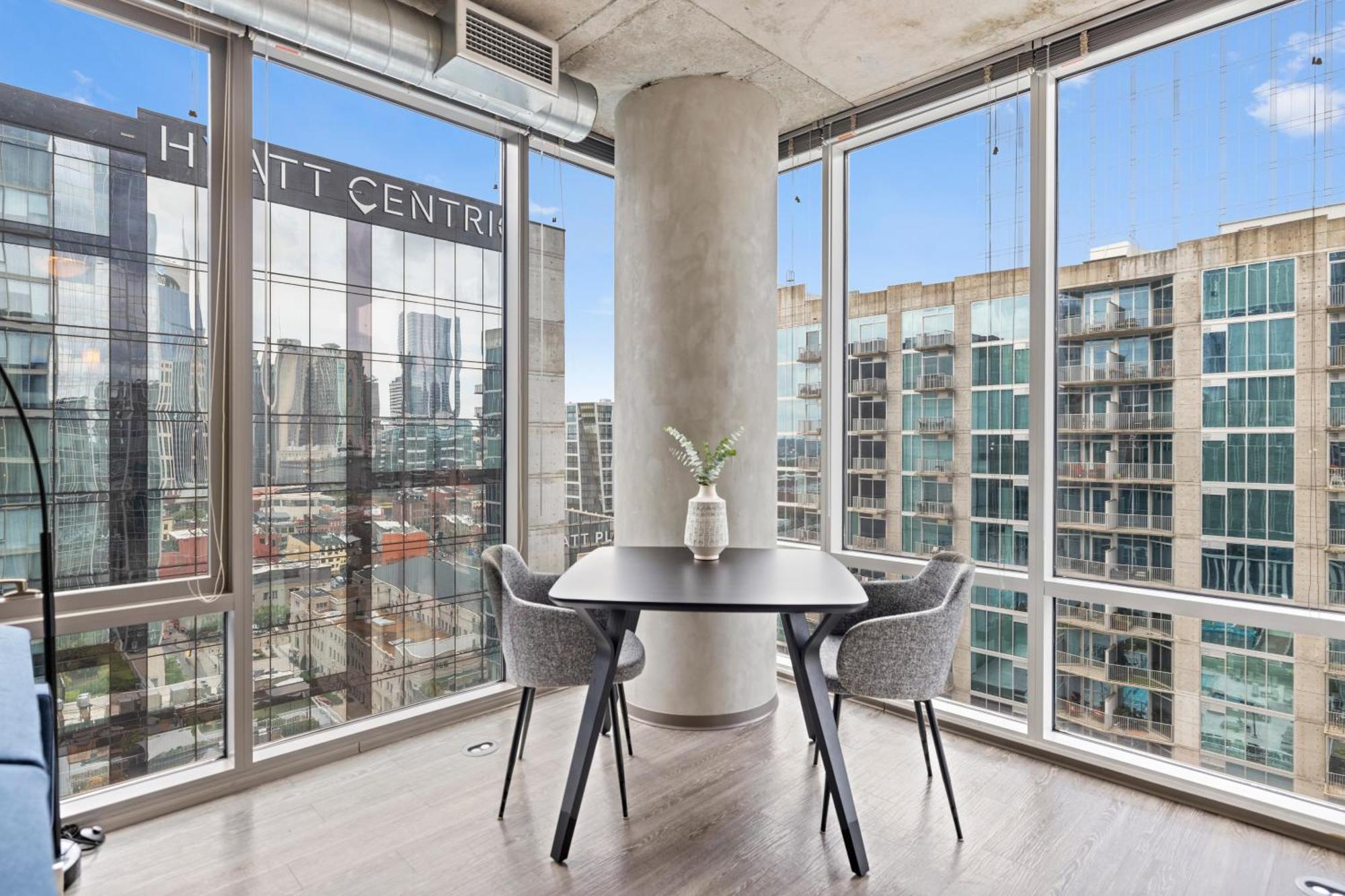 Placemakr Premier SoBro Nashville Exterior foto Hunt Center